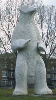 Wandeling Amsterdam - Erasmuspark, beeld IJsbeer